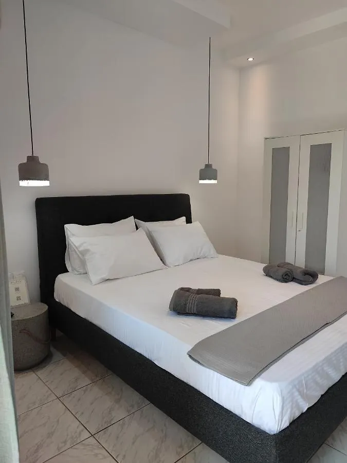 Mina'S House Beachfront Apartments Nikiti   Nikiti (Sithonia)