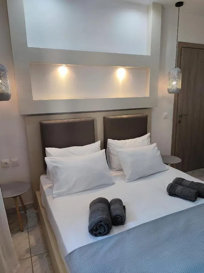 Mina'S House Beachfront Apartments Nikiti